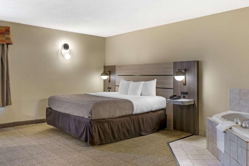 Quality Inn Raleigh Downtown Bilik gambar